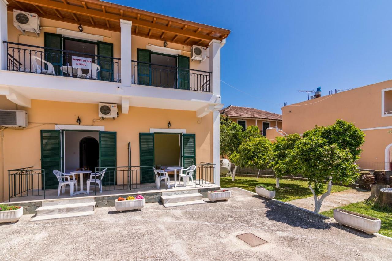 Nikos Apartments 1 카보스 외부 사진